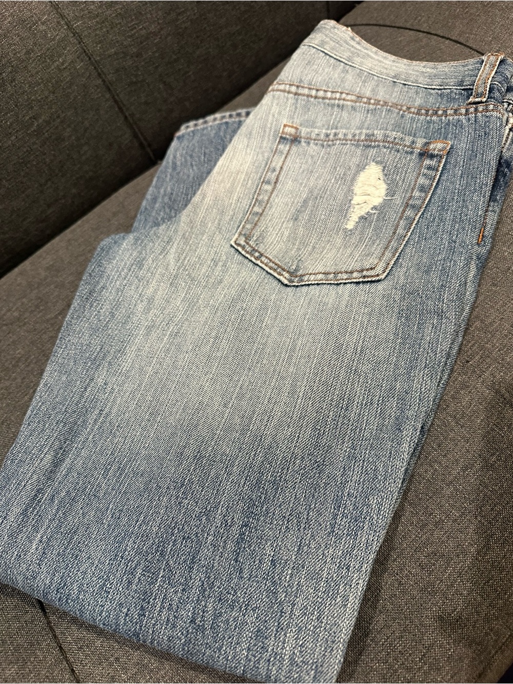 Forever 21 Light Blue Straight Men's Jeans with Distressed Back Pocket